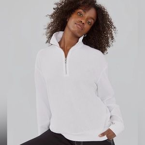 Aritzia sweater size large